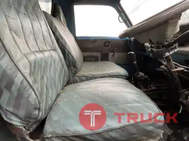 6 ล้อคอกสูง เดิมบาง 125,000 บาท ISUZU TL 85 แรง จดทะเบียน ปี 23