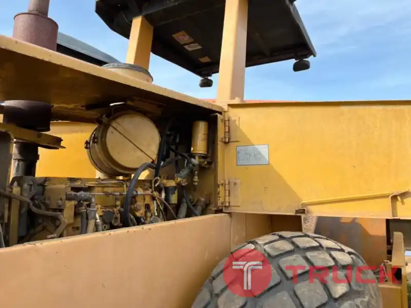 รถบด 10 ตัน 2 เพลา Caterpillar CS563C