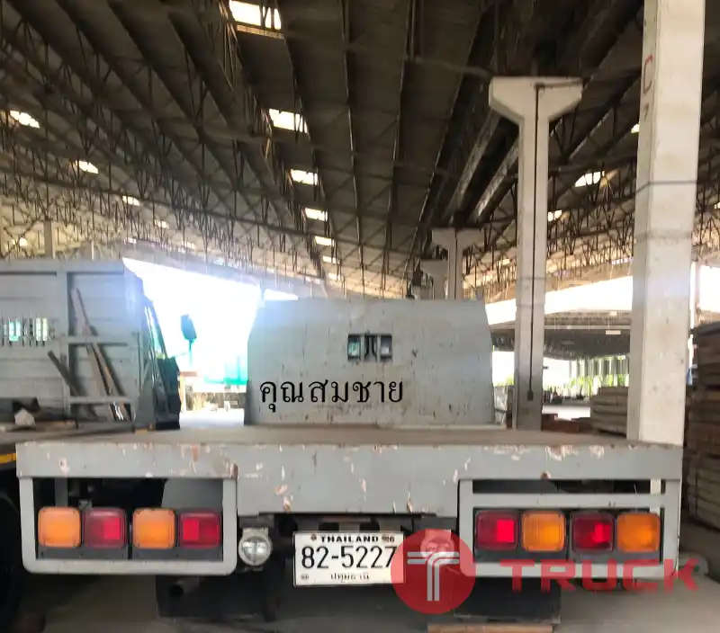 รถบรรทุก 6 ล้อ ยี่ห้อ ISUZU หัวยาว กระบะเรียบ เครื่อง 6BB1 6 สูบ 125 แรง รถบรรทุก 6 ล้อ ยี่ห้อ ISUZU หัวยาว กระบะเรียบ เครื่อง 6BB1 6 สูบ 125 แรง