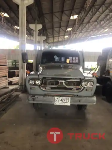 รถบรรทุก 6 ล้อ ยี่ห้อ ISUZU หัวยาว กระบะเรียบ เครื่อง 6BB1 6 สูบ 125 แรง