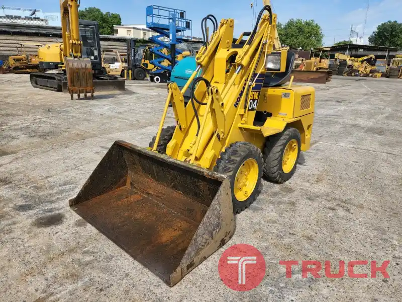 Komatsu SK04 นำเข้าจากญี่ปุ่น สภาพพร้อมใช้งาน โทร 089-0080077,089-0050007,086-0044333,065-8844400 www.sangenjp.com www.nmc99.com