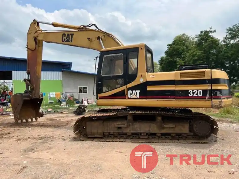 แบคโฮ บาง ๆ แห้ง ๆ เดิม ๆ แรง ๆ 399,000 บาท CATERPILLAR 320V2