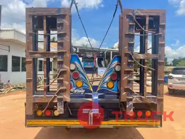 12 ล้อ 2 เพลา ท้ายลาด บันไดไฮโดลิค ISUZU GIGA 360 แรง ปี 52