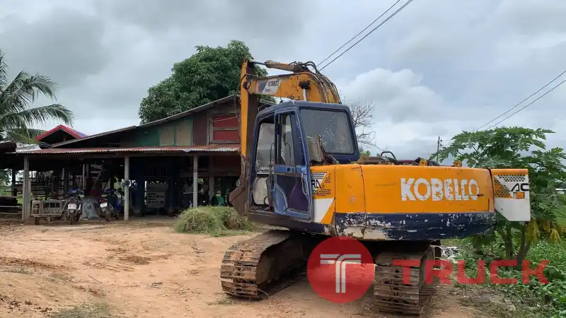 รุ่นพิมพ์นิยม เอกสารเล่มทะเบียน 385,000 บาท KOBELCO SK120 MARK 3