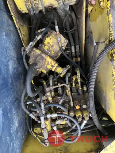 สภาพพร้อมใช้ เอาไปขุดทอง ขุดเงิน ได้เลย 385,000 บาท KOBELCO SK60 MARK 3