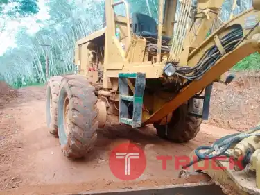 รถเกรด ใบมีด 14 ฟุต 1,350,000 บาท CATERPILLAR 140G 72V8044 เครื่อง Direct 8Z - 150 แรง