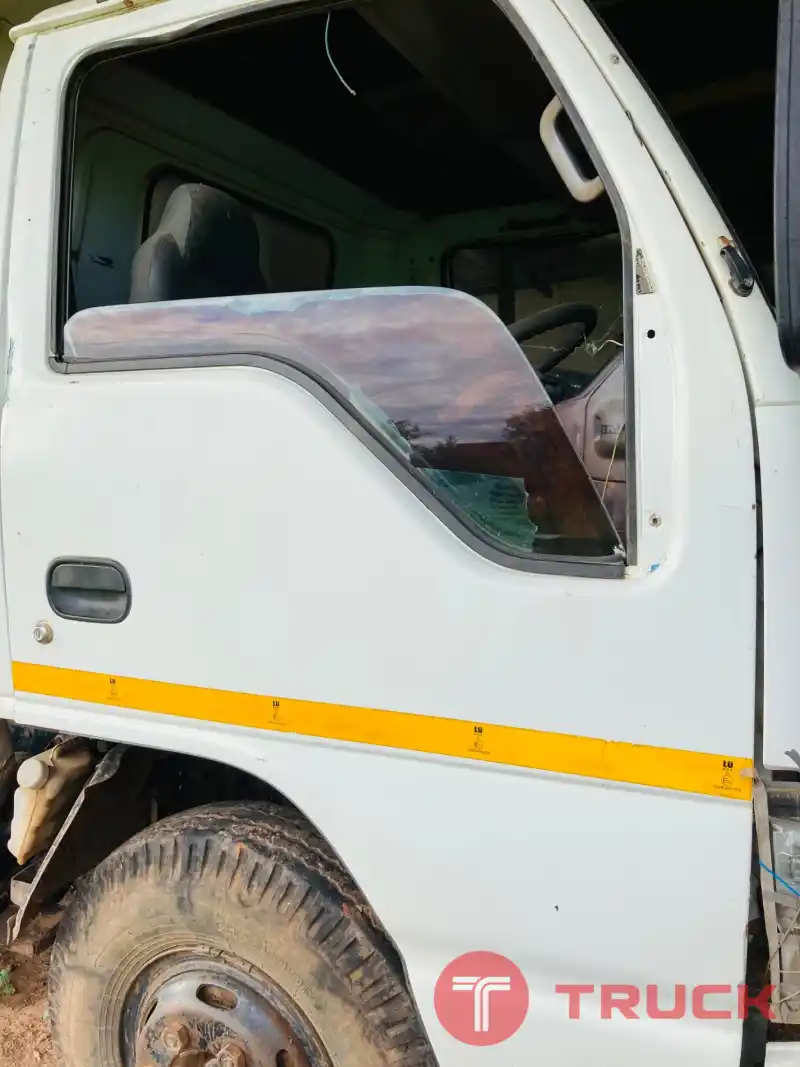 รถบรรทุก / รถถดั๊มพ์ มือ 2 ยี่ห้อ ISUZU รุ่น NQR70LY52E รถบรรทุก / รถถดั๊มพ์ มือ 2 ยี่ห้อ ISUZU รุ่น NQR70LY52E
