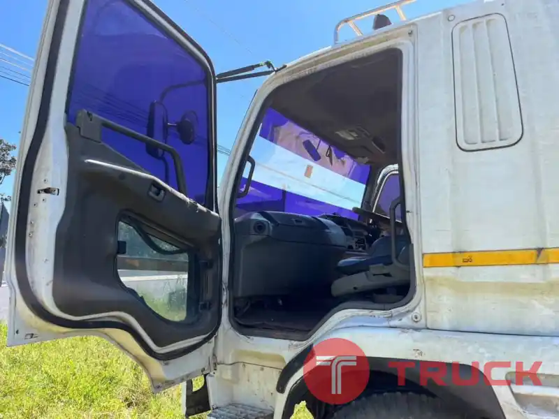 10 ล้อหัวลาก 2 เพลา MITSU FUSO TURBO 220 แรง