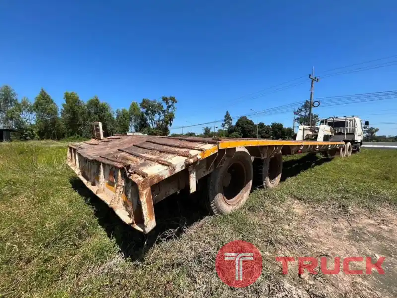 โลเบต 2 เพลา ยังไม่จดทะเบียน ไม่มีเล่ม อู่ TTL ยาวทั้งหมด 12.5 เมตร คอยาว 3 เมตร พื้นที่ใช้สอย 8.5 เมตร สูง 1.1 เมตร