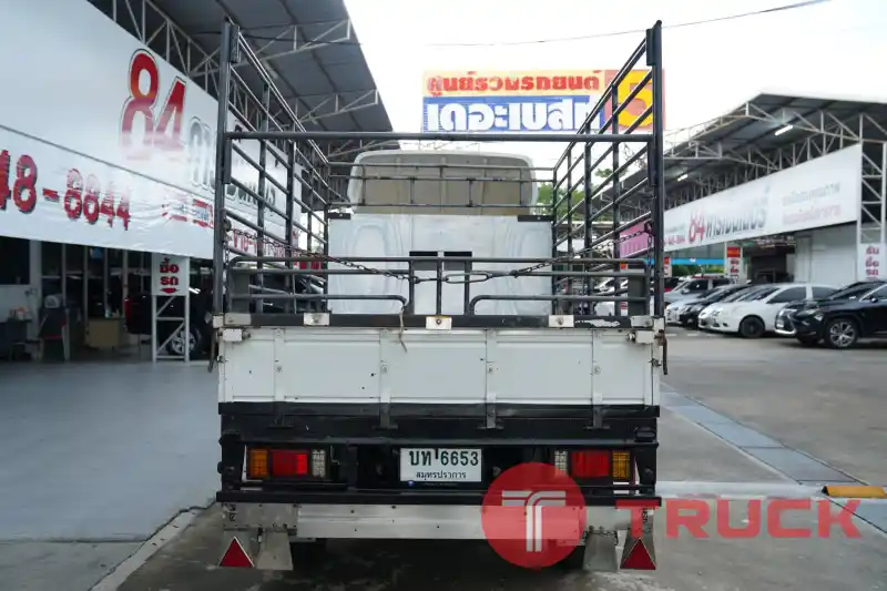 ISUZU NKR 2.8 MT ปี 2007 จด 2008 สีขาว ISUZU NKR 2.8 MT ปี 2007 จด 2008 สีขาว