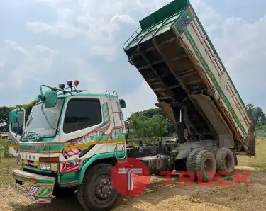 10 ล้อดั้ม 2 เพลา 585,000 บาท Mitsu Fuso 195 แรง