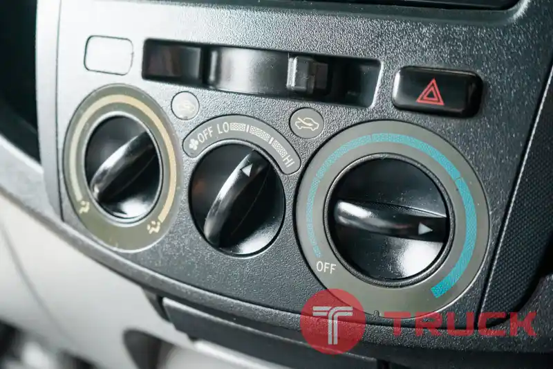 Toyota Hilux Vigo ตอนเดียว (J) ปี2011 เครื่อง2.5 Toyota Hilux Vigo ตอนเดียว (J) ปี2011 เครื่อง2.5