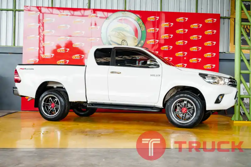 Toyota Hilux Revo Cab (E) ปี2016 เครื่อง2.4 Toyota Hilux Revo Cab (E) ปี2016 เครื่อง2.4