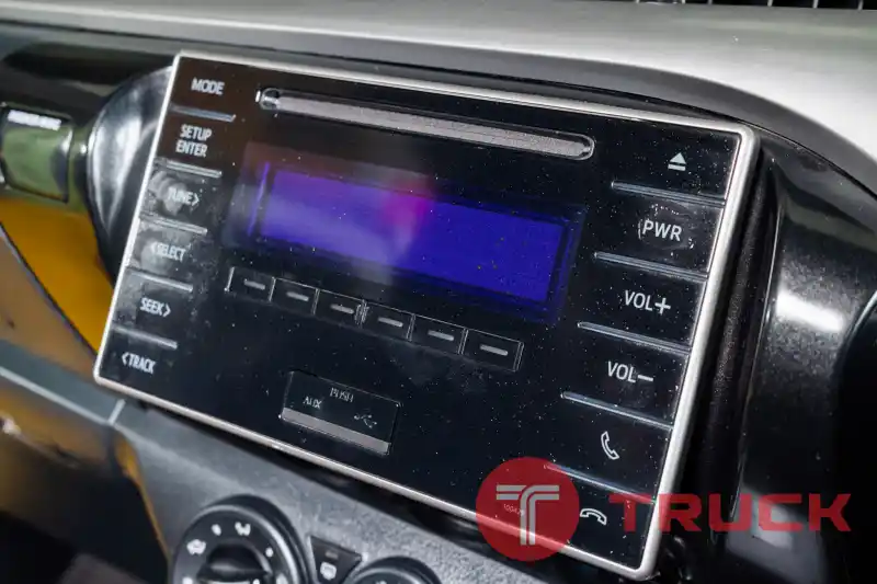 Toyota Hilux Revo Cab (E) ปี2016 เครื่อง2.4 Toyota Hilux Revo Cab (E) ปี2016 เครื่อง2.4