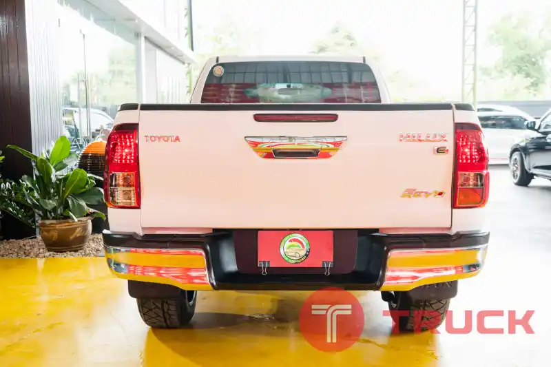 Toyota Hilux Revo Cab (E) ปี2016 เครื่อง2.4 Toyota Hilux Revo Cab (E) ปี2016 เครื่อง2.4