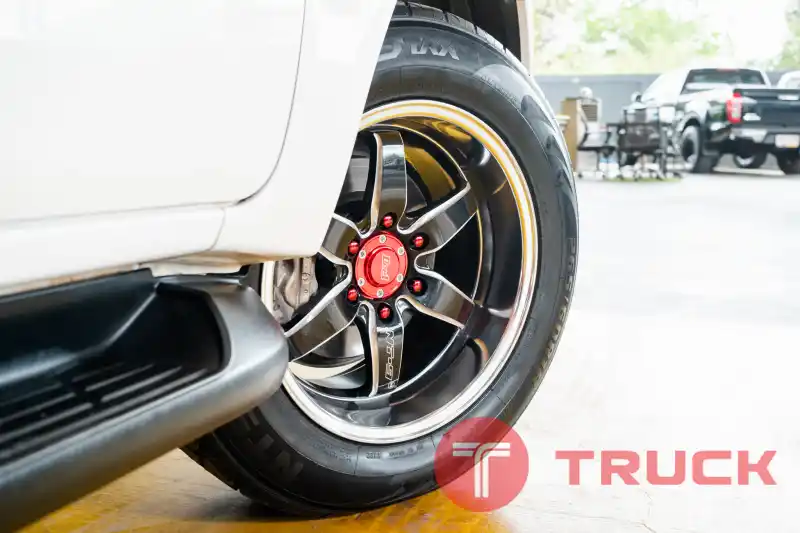 Toyota Hilux Revo Cab (E) ปี2016 เครื่อง2.4 Toyota Hilux Revo Cab (E) ปี2016 เครื่อง2.4