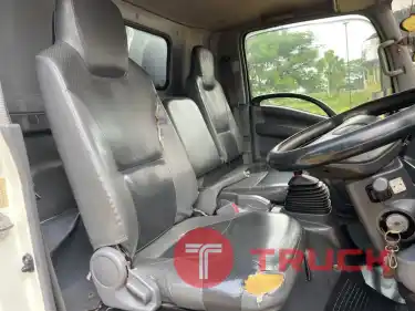 6 ล้อตู้เเห้ง ISUZU NQR 175 ราคา 590,000 บาท ปี 53 ตัวยาวพิเศษ 6 เมตร วิ่ง 5xx,xxx Km