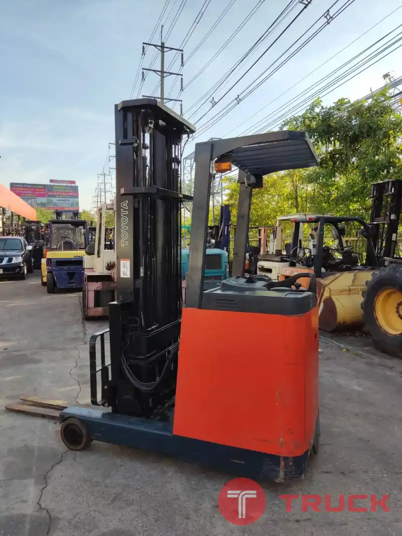 ขายฟอร์คลิฟท์ TOYOTA รถไฟฟ้ายืนขับ รุ่น 7FBR18 ขนาด 1.8 ตัน เสายกสูง 6 เมตร รถมือสองสภาพดี นำเข้าจากญี่ปุ่นราคาไม่แพง