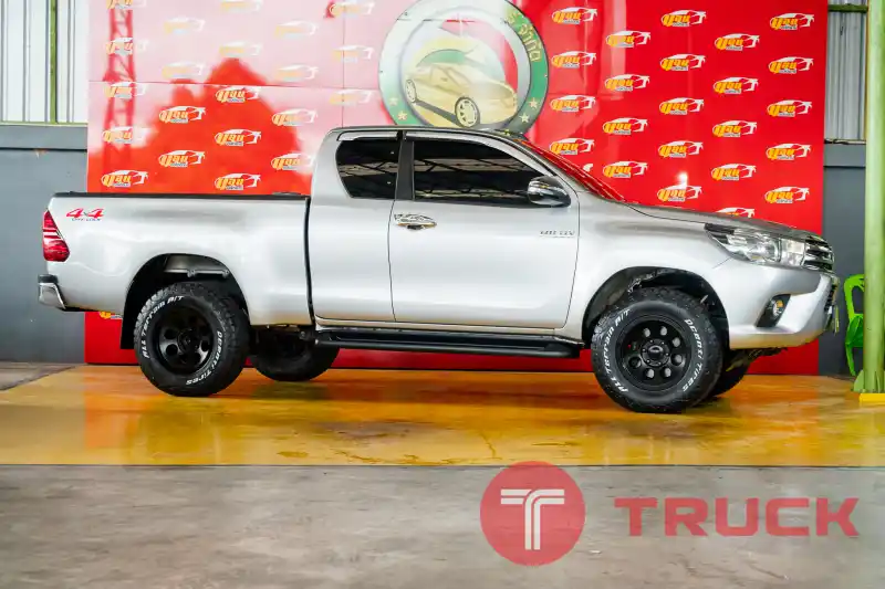 Toyota Hilux Revo Cab 4x4 ปี2016 เครื่อง2.4 Toyota Hilux Revo Cab 4x4 ปี2016 เครื่อง2.4