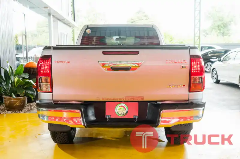 Toyota Hilux Revo Cab 4x4 ปี2016 เครื่อง2.4 Toyota Hilux Revo Cab 4x4 ปี2016 เครื่อง2.4