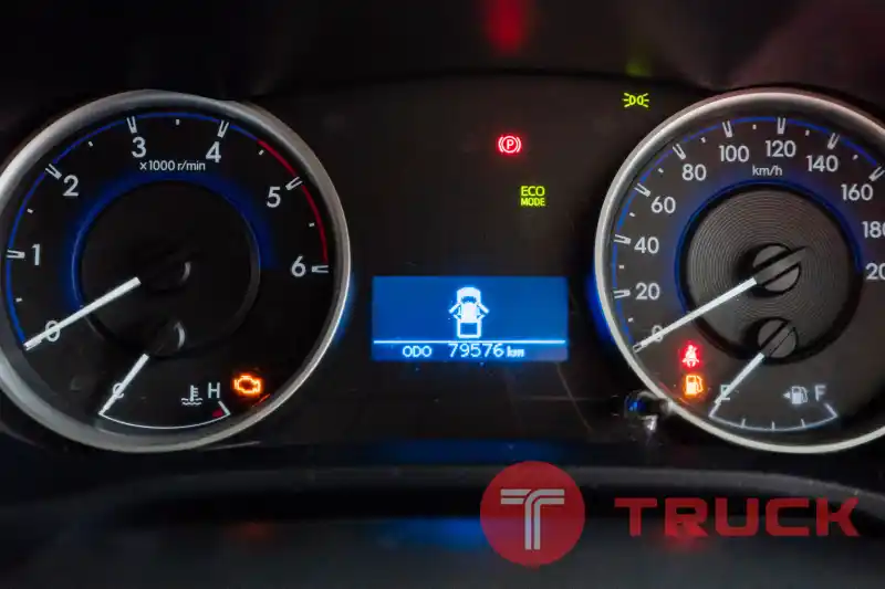 Toyota Hilux Revo Cab 4x4 ปี2016 เครื่อง2.4 Toyota Hilux Revo Cab 4x4 ปี2016 เครื่อง2.4