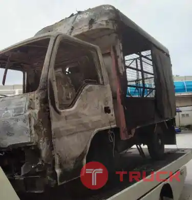 รับซื้อรถสิบล้อ รถหกล้อ รถหัวลาก ลูกพ่วง หางเทรลเลอร์ ทุกสภาพครับ