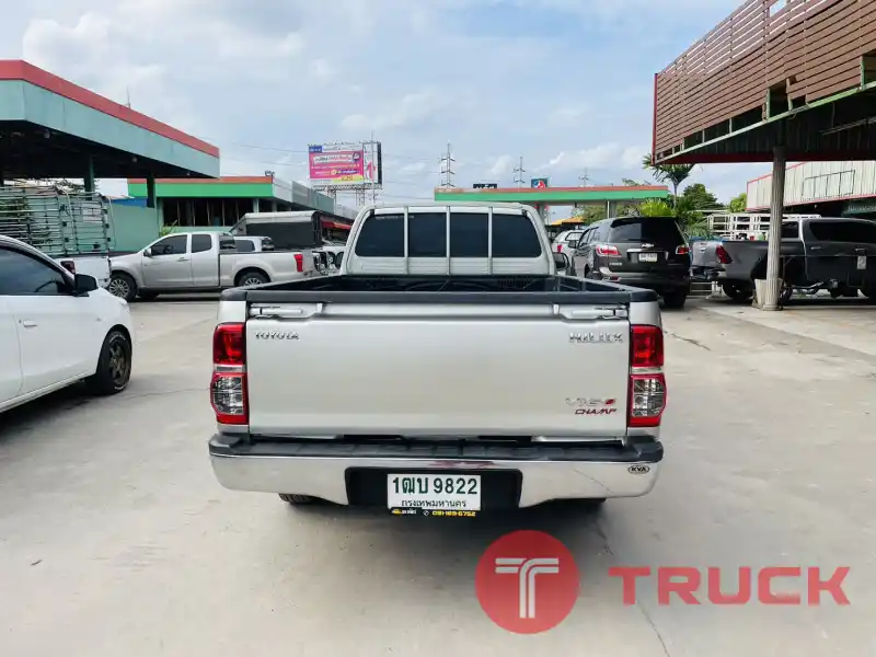 Toyota Hilux Vigo champ ตอนเดียว ปี2014จด2015 เครื่อง2.5 Toyota Hilux Vigo champ ตอนเดียว ปี2014จด2015 เครื่อง2.5