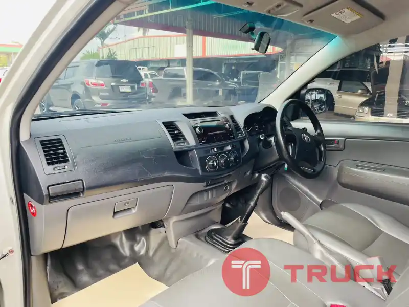 Toyota Hilux Vigo champ ตอนเดียว ปี2014จด2015 เครื่อง2.5 Toyota Hilux Vigo champ ตอนเดียว ปี2014จด2015 เครื่อง2.5