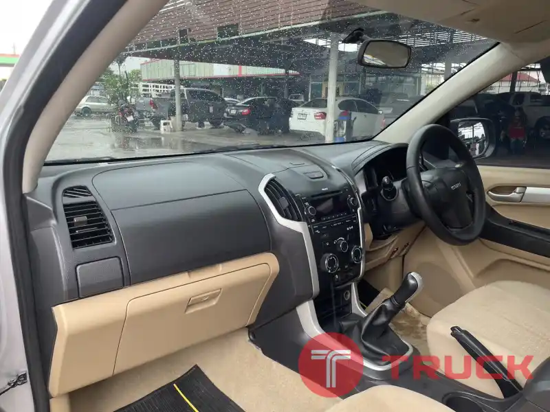 All new Isuzu D-max cab (Z) ปี2012 เครื่อง2.5 All new Isuzu D-max cab (Z) ปี2012 เครื่อง2.5