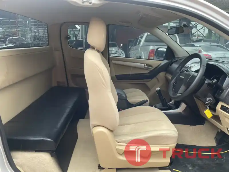 All new Isuzu D-max cab (Z) ปี2012 เครื่อง2.5 All new Isuzu D-max cab (Z) ปี2012 เครื่อง2.5