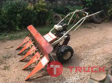 ขายรถเกี่ยวข้าววางรายรถตัดต้นข้าวHonda taro TR120ขนาดตัด1.2เมตรสภาพดีพร้อมใช้งานโทร088-9049322สั่งอะไหล่ได้นะครับใหม่มีขายครับมือสองก็มีครับ