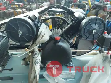 ปั๊มลมใหม่ ไฟ220V. 200ลิตร 25,000บาท โทร : 094-7899445