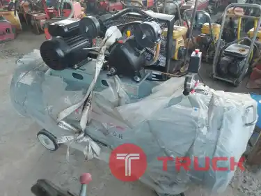 ปั๊มลมใหม่ ไฟ220V. 200ลิตร 25,000บาท โทร : 094-7899445