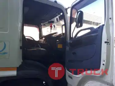 ขายรถบรรทุก6ล้อใหญ่ ตู้เย็น