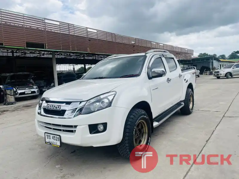 Isuzu V-cross 4ประตู 4x4 ปี2013 เครื่อง3.0