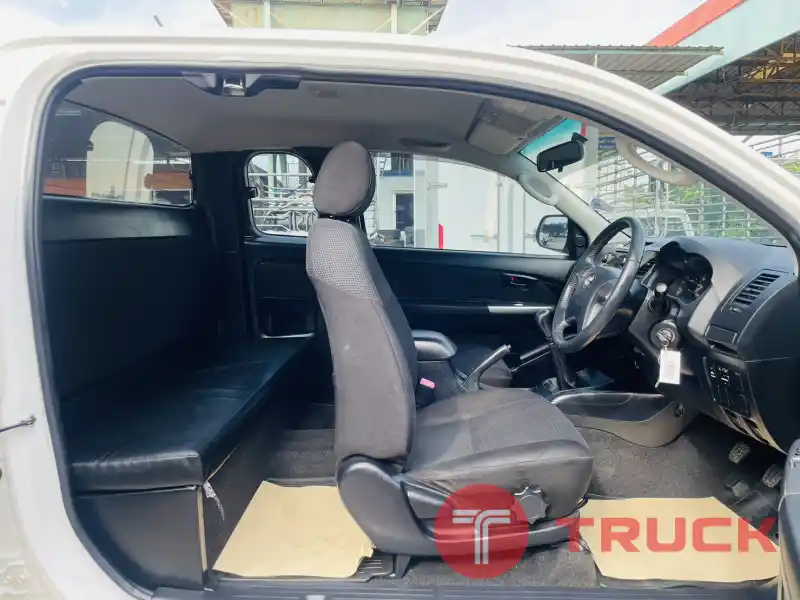 Toyota Hilux Vigo champ Cab (E) ปี2014จด2015 เครื่อง2.5 Toyota Hilux Vigo champ Cab (E) ปี2014จด2015 เครื่อง2.5