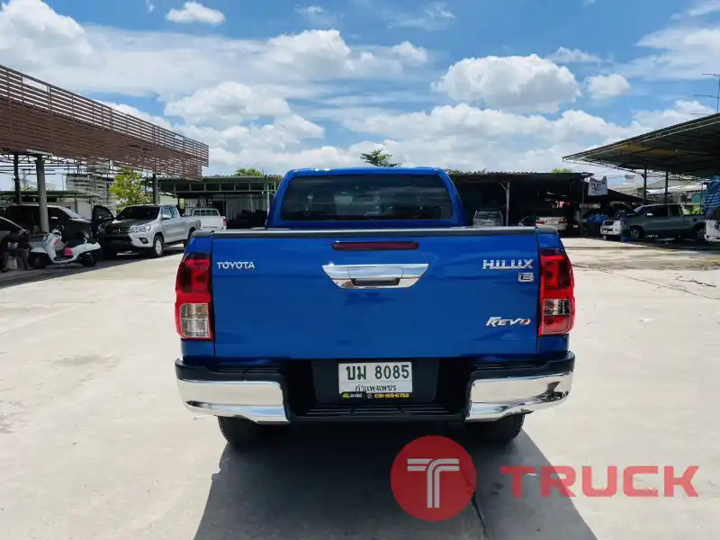 Toyota Hilux Revo Prerunner Cab (E) ปี2015 เครื่อง2.4 Toyota Hilux Revo Prerunner Cab (E) ปี2015 เครื่อง2.4