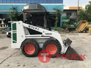 รถตัก BOBCAT 643 พร้อมใช้งาน นำเข้าจากญี่ปุ่น ใช้งานมาน้อยไม่เคยใช้ในไทย