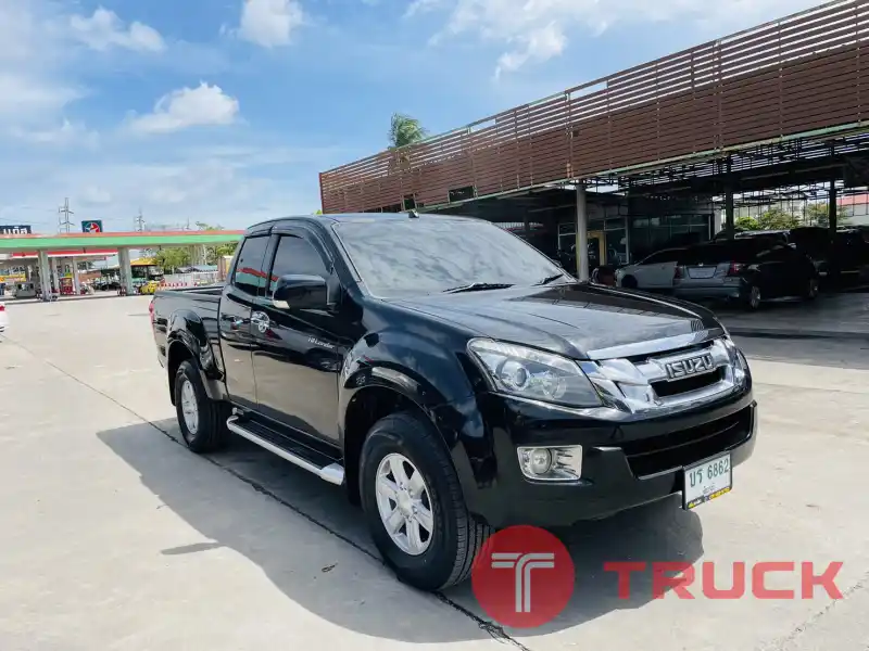 All new Isuzu D-max cab (Z) ปี2011จด2012 เครื่อง2.5 All new Isuzu D-max cab (Z) ปี2011จด2012 เครื่อง2.5