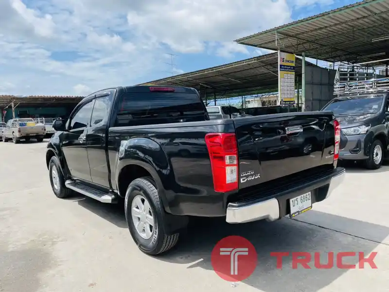 All new Isuzu D-max cab (Z) ปี2011จด2012 เครื่อง2.5 All new Isuzu D-max cab (Z) ปี2011จด2012 เครื่อง2.5