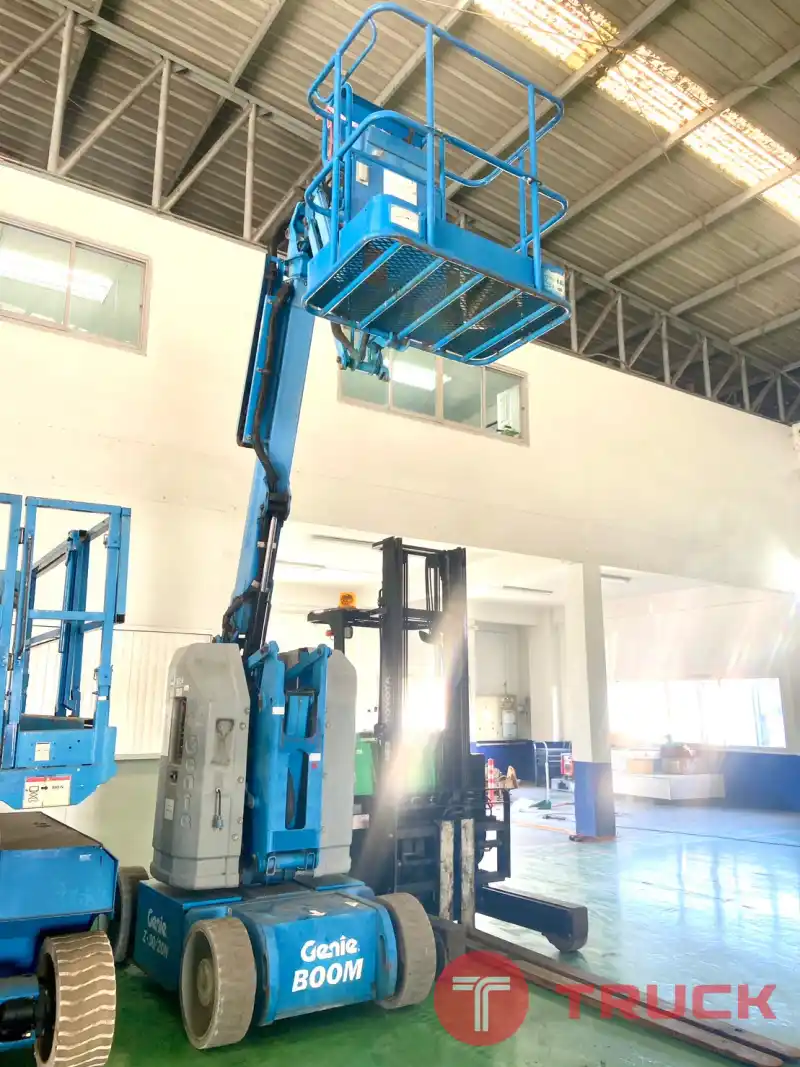 BOOMLIFT GENIE Z30 : รถกระเช้าไฟฟ้า สูง 9 เมตร จากญี่ปุ่น โทร. 080-6565422 (หนิง)