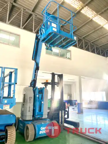 BOOMLIFT GENIE Z30 : รถกระเช้าไฟฟ้า สูง 9 เมตร จากญี่ปุ่น โทร. 080-6565422 (หนิง)