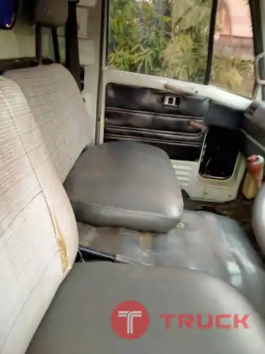 หกล้อดั้ม Hino fc140แรง มีเล่มทะเบียน
