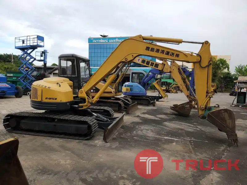 รถขุด KOMATSU PC70FR-1 มาพร้อมเก๋ง สวยมาก นำเข้าจากญี่ปุ่น ไม่เคยใช้งานในไทย ราคาไม่แพงอย่างที่คิด ลองแวะมาชมนะคะ