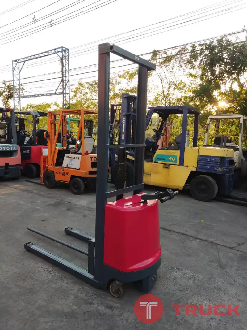 ขายรถยกไฟฟ้า Stacker ยี่ห้อ NICHIYU ยกของได้หนัก 550 kg เสาสูง 1.7 เมตร พร้อมระบบชาร์จไฟ หม้อแปลงไฟใหม่ รถมือสองสภาพดี นำเข้าจากญี่ปุ่น