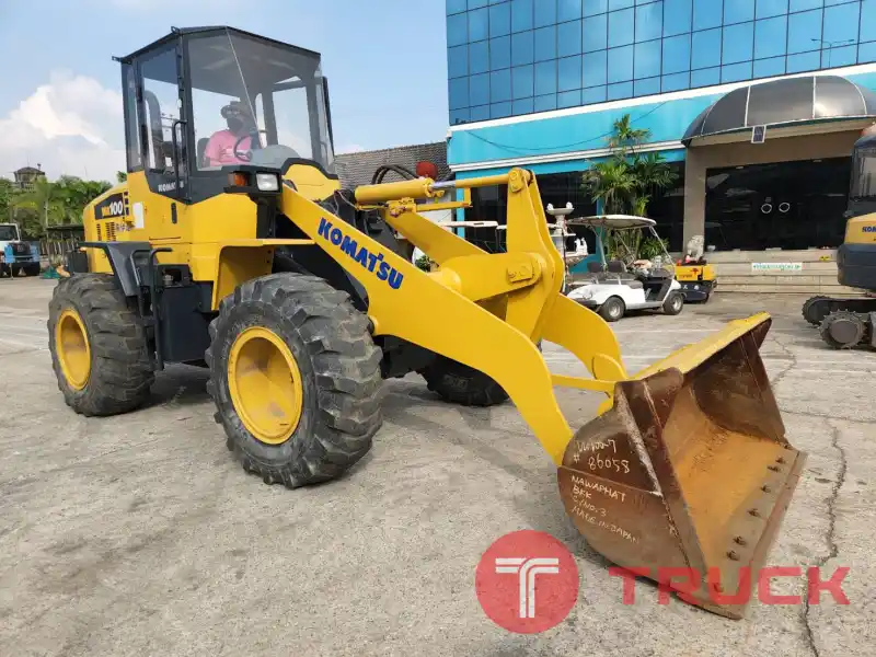 รถตัก KOMATSU WA100-7 คันนี้แขนยาว รถนำเข้าจากญี่ปุ่น ใช้งานมาน้อย ไม่เคยใช้ในไทย รถตัก KOMATSU WA100-7 คันนี้แขนยาว รถนำเข้าจากญี่ปุ่น ใช้งานมาน้อย ไม่เคยใช้ในไทย
