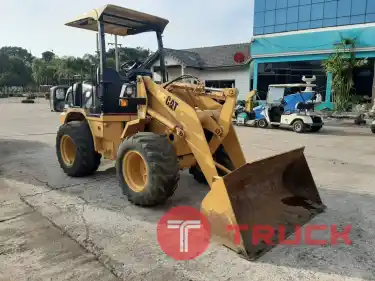 รถตัก CAT 902B พร้อมใช้งาน รถสวยมาก ใช้งานมาน้อยนำเข้าจากญี่ปุ่น ไม่เคยใช้ในไทย