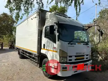 รถ6ล้อตู้เย็น FRR