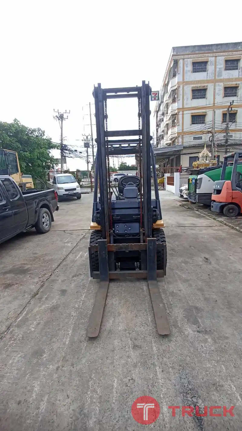 ขายฟอร์คลิฟท์ TOYOTA รุ่น 7FD25 เครื่องยนต์ดีเซล ขนาด 2.5 ตัน เสายกสูง 4 เมตร รถมือสองสภาพดี นำเข้าจากญี่ปุ่น