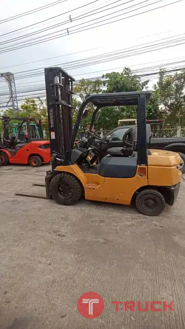 ขายฟอร์คลิฟท์ TOYOTA รุ่น 7FD25 เครื่องยนต์ดีเซล ขนาด 2.5 ตัน เสายกสูง 4 เมตร รถมือสองสภาพดี นำเข้าจากญี่ปุ่น